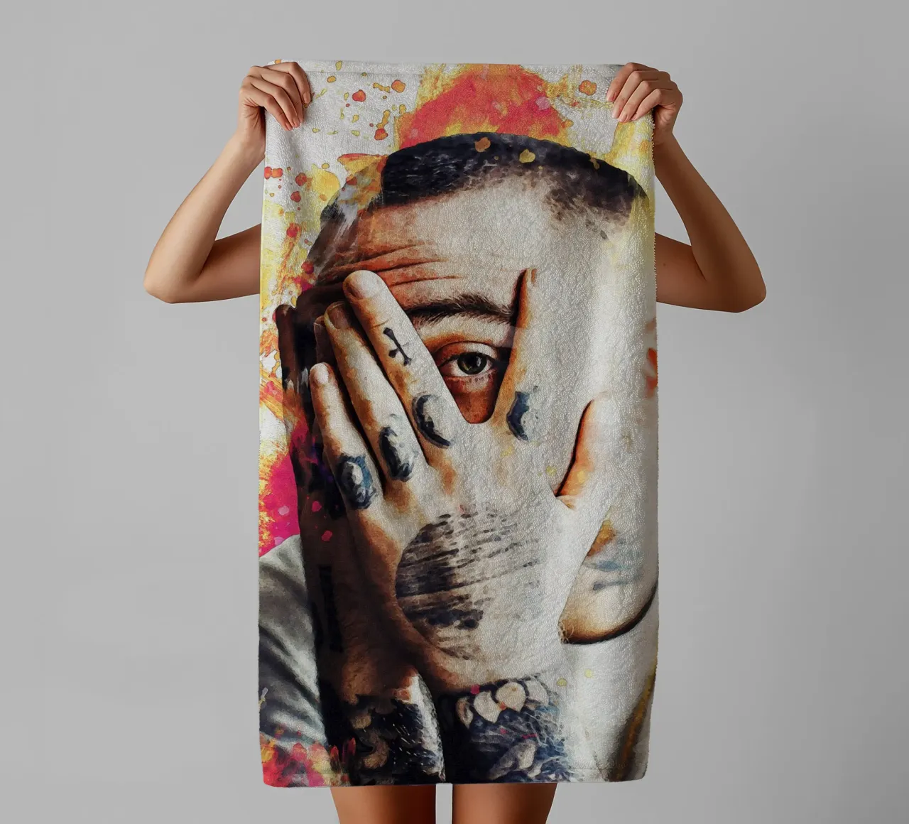 Smudge of mac miller portrait Handtuch von Gunawan Rb
