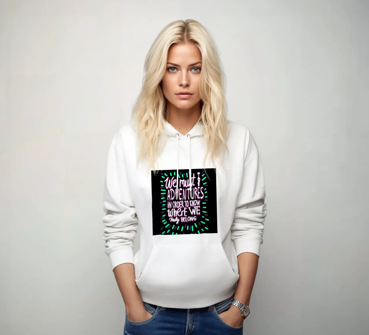 We Must Take Adventures Back sudadera con capucha de Vasare Nar