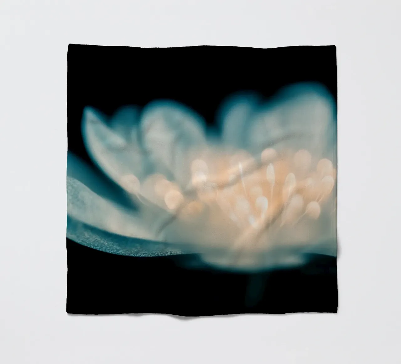 Fiore trasparente coperta in pile da Imagine