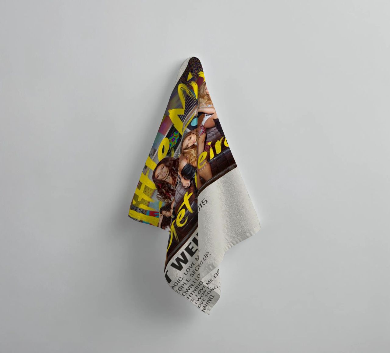 Get Weird Expanded Edition Little Mix asciugamano da bagno da SoundStudio