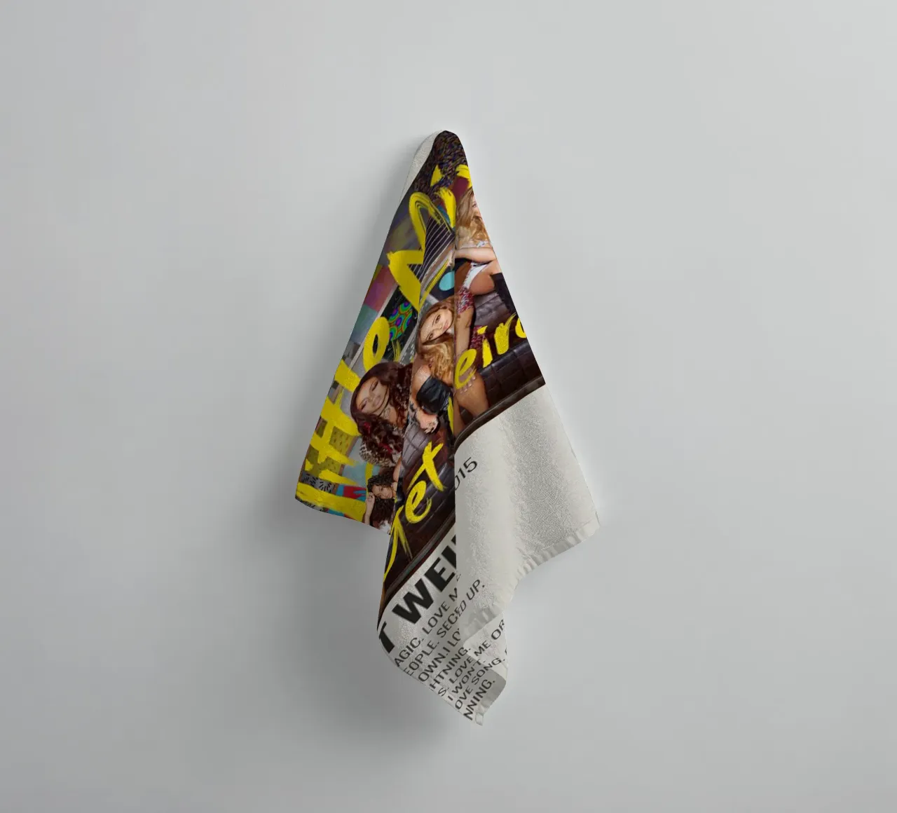 Get Weird Expanded Edition Little Mix Handtuch von SoundStudio