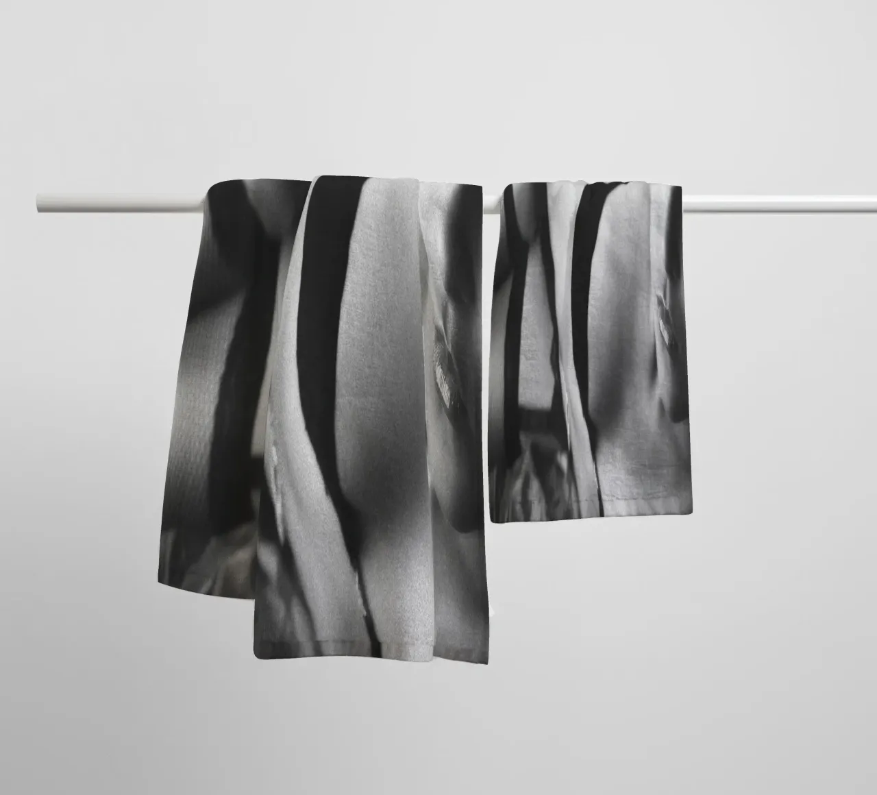 Laura M Mono asciugamano da bagno da Dave Hare Photography