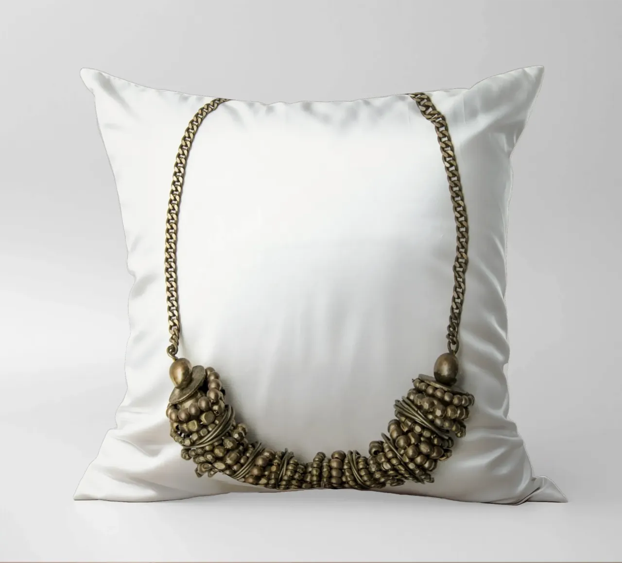 Collana mongola cuscino da Teresa André