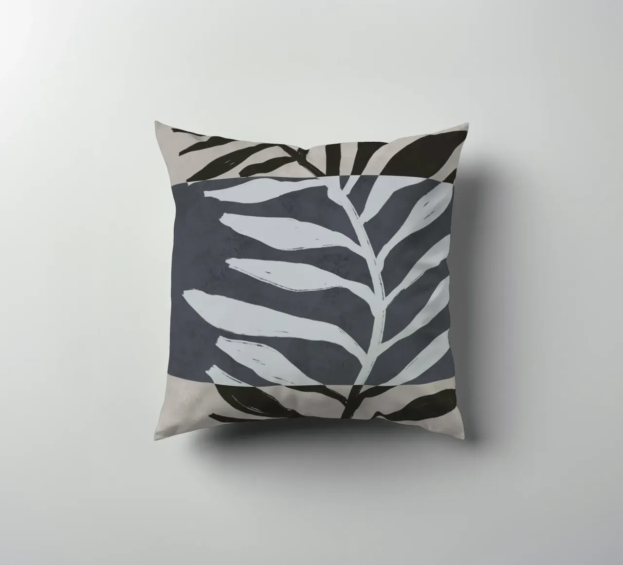 Black Botanic No 2 cuscino da treechild