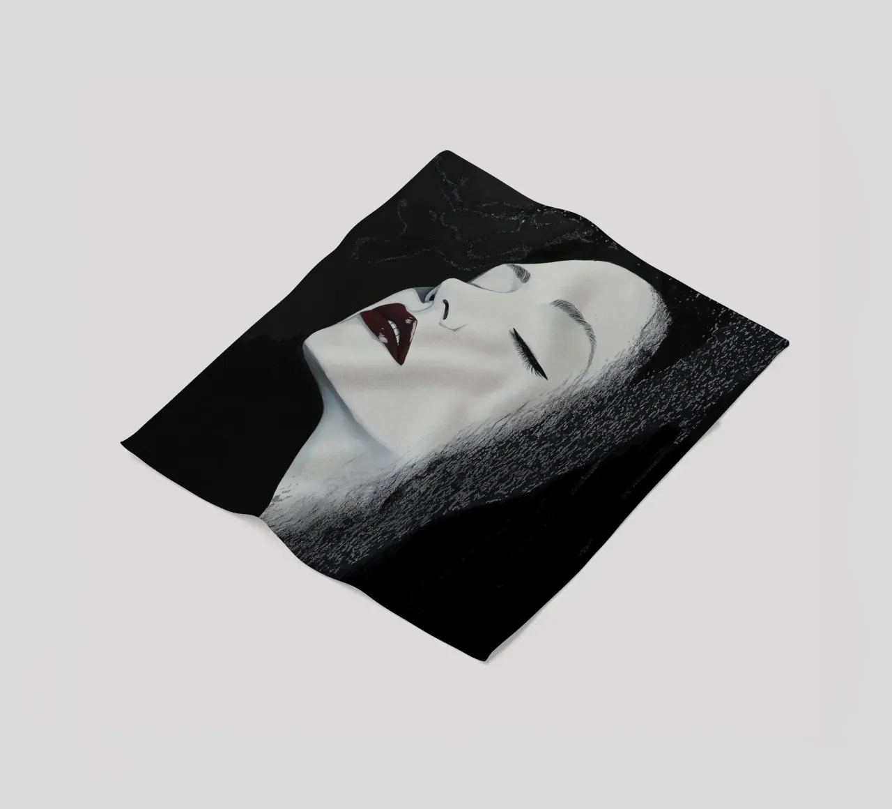 Ritratto femminile in bianco e nero coperta in pile da Imagine