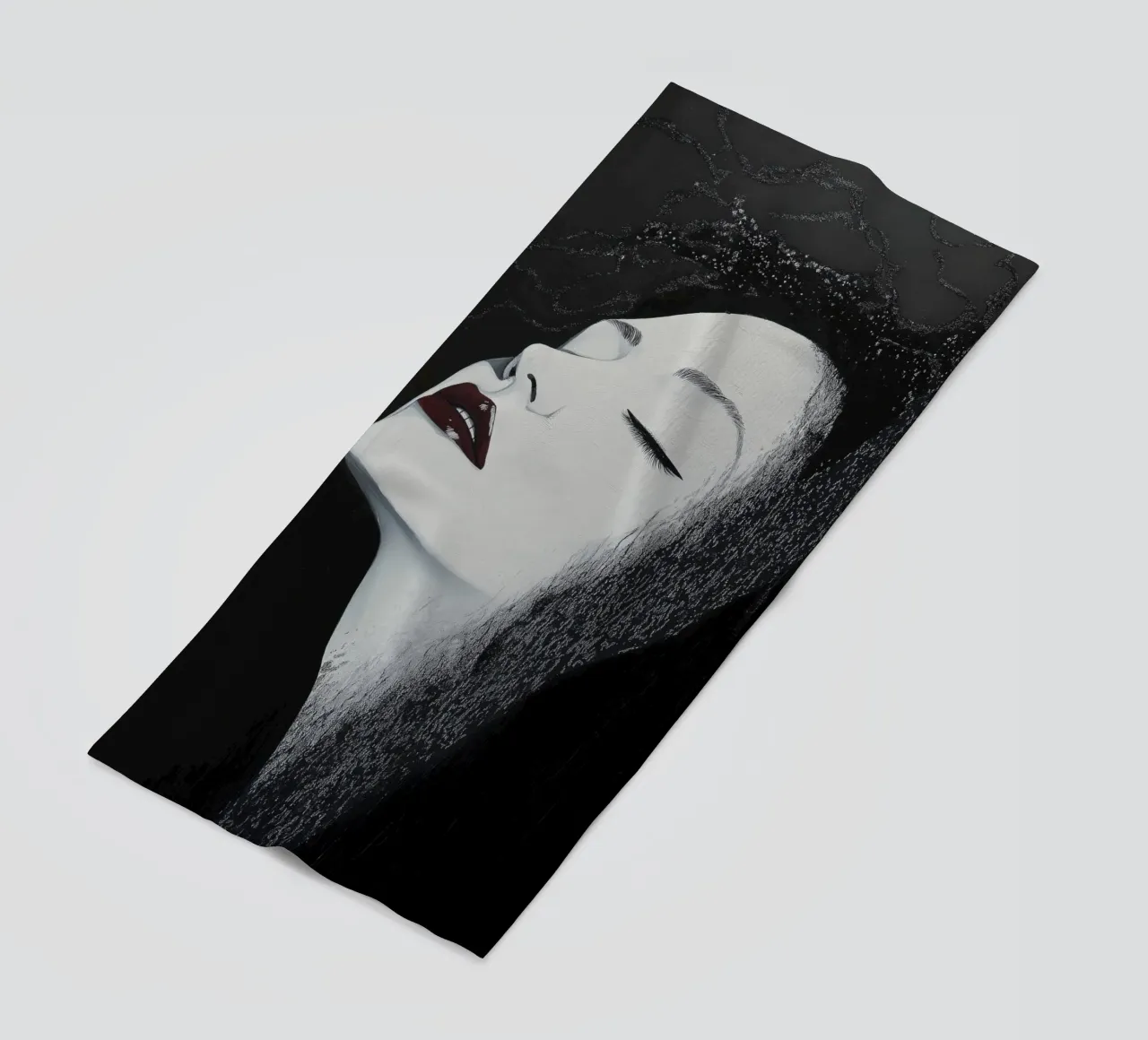 Ritratto femminile in bianco e nero telo mare da Imagine
