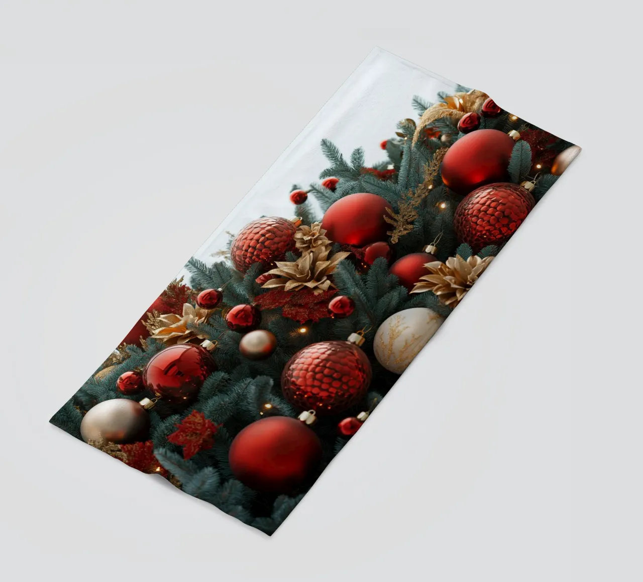 Albero di Natale con palline rosse telo mare da Imagine