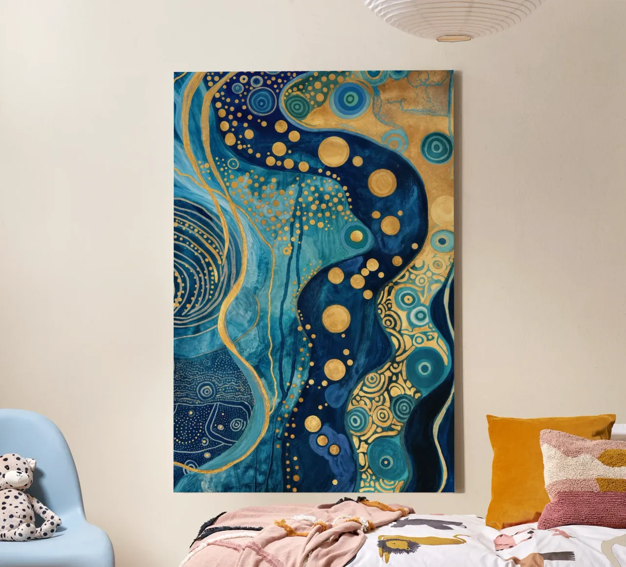 Abstract blauw en goud rivierlandschap bij Klimt canvas met Baklijst van Autofocus
