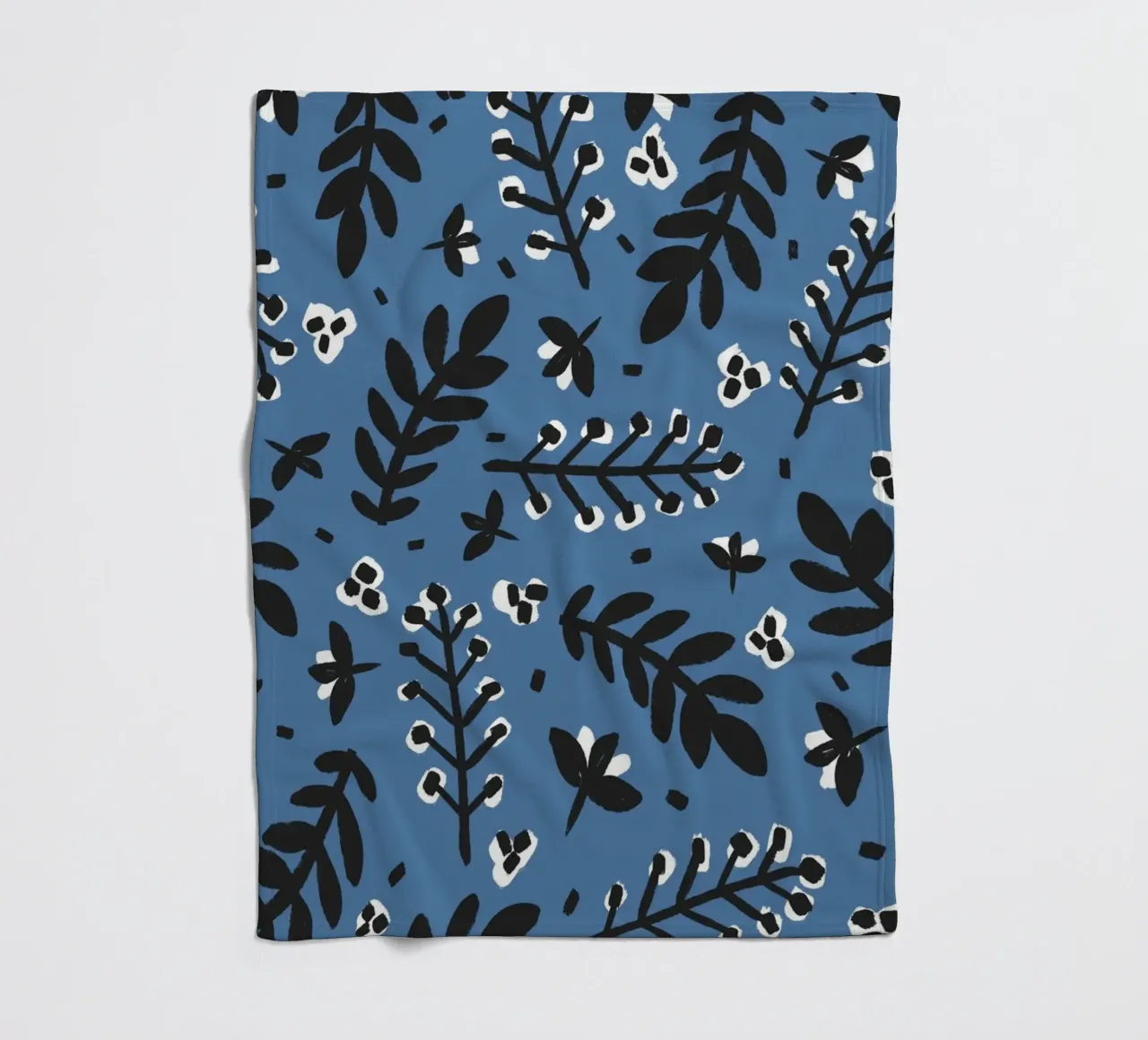 Blue Pattern Fleecedecke von treechild