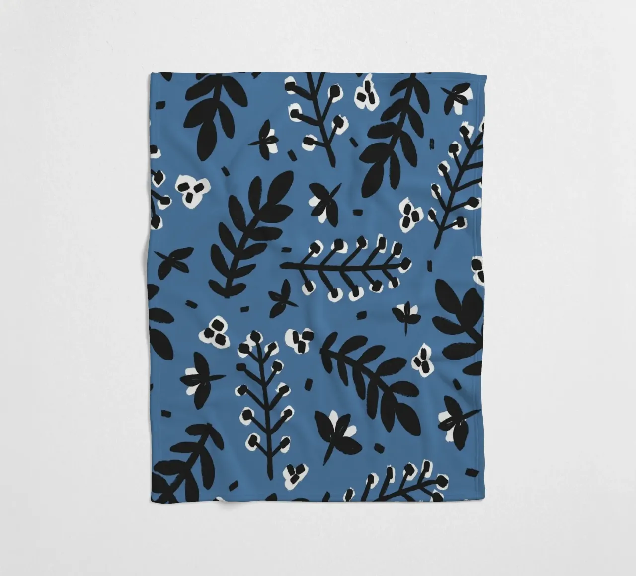 Blue Pattern Fleecedecke von treechild