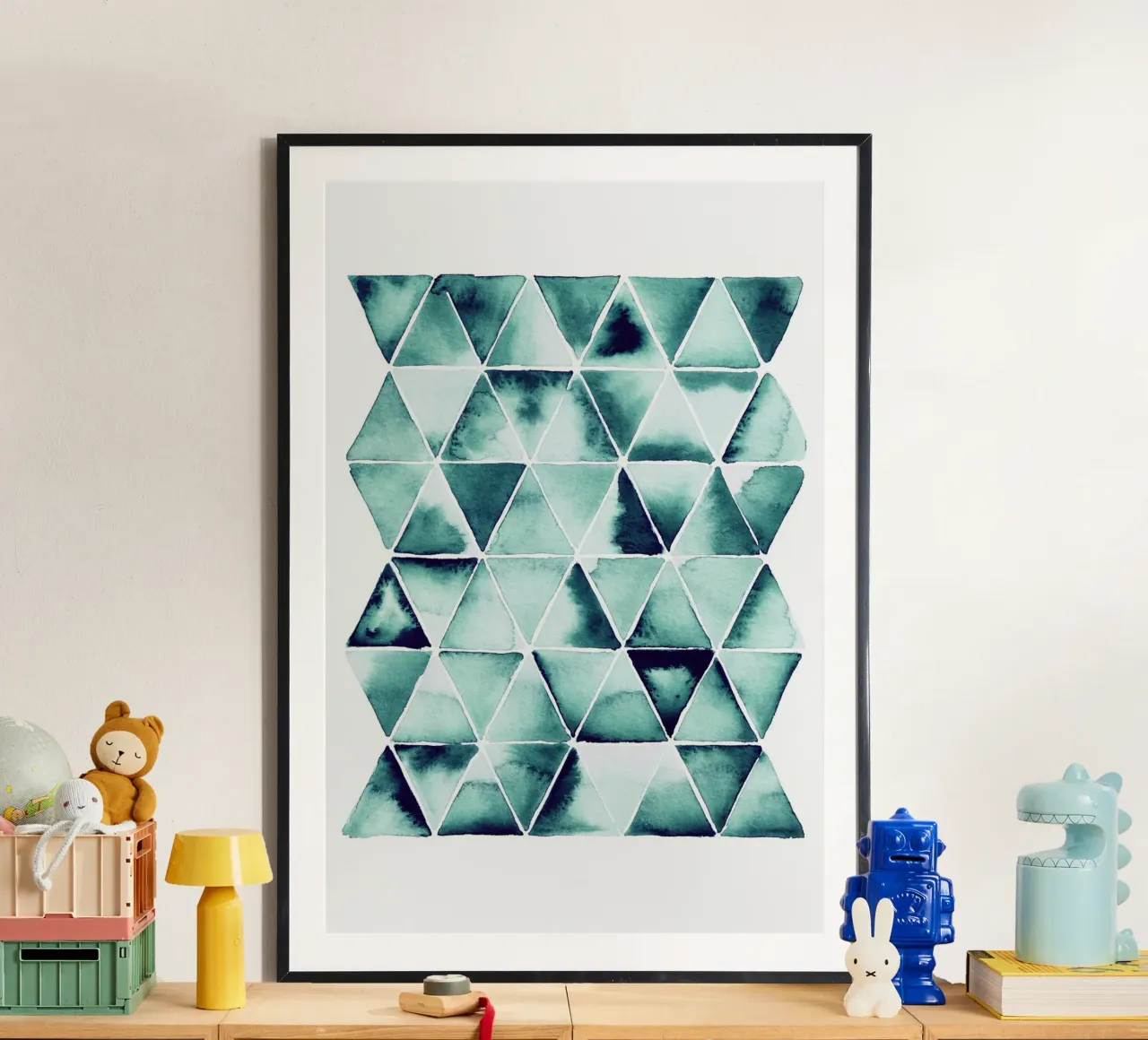 Alina Buffiere - Dreiecke Grün poster con telaio in legno da The Artcircle