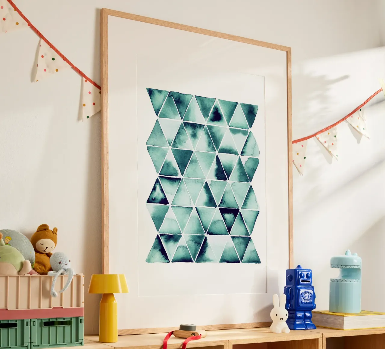 Alina Buffiere - Dreiecke Grün poster con telaio in legno da The Artcircle