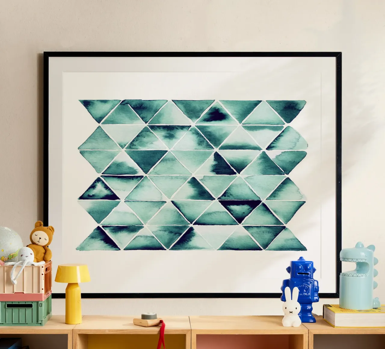 Alina Buffiere - Dreiecke Grün poster con telaio in legno da The Artcircle