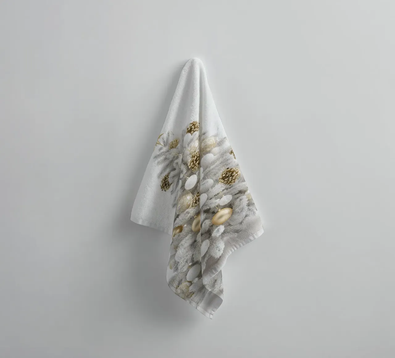 Albero di Natale bianco e oro asciugamano da bagno da Imagine
