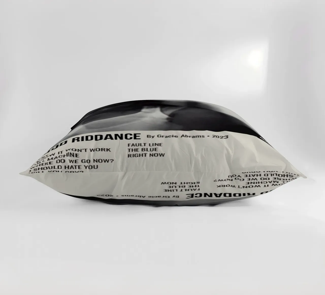 GOOD RIDDANCE By Gracie Abrams - 2023 cuscino da SoundStudio