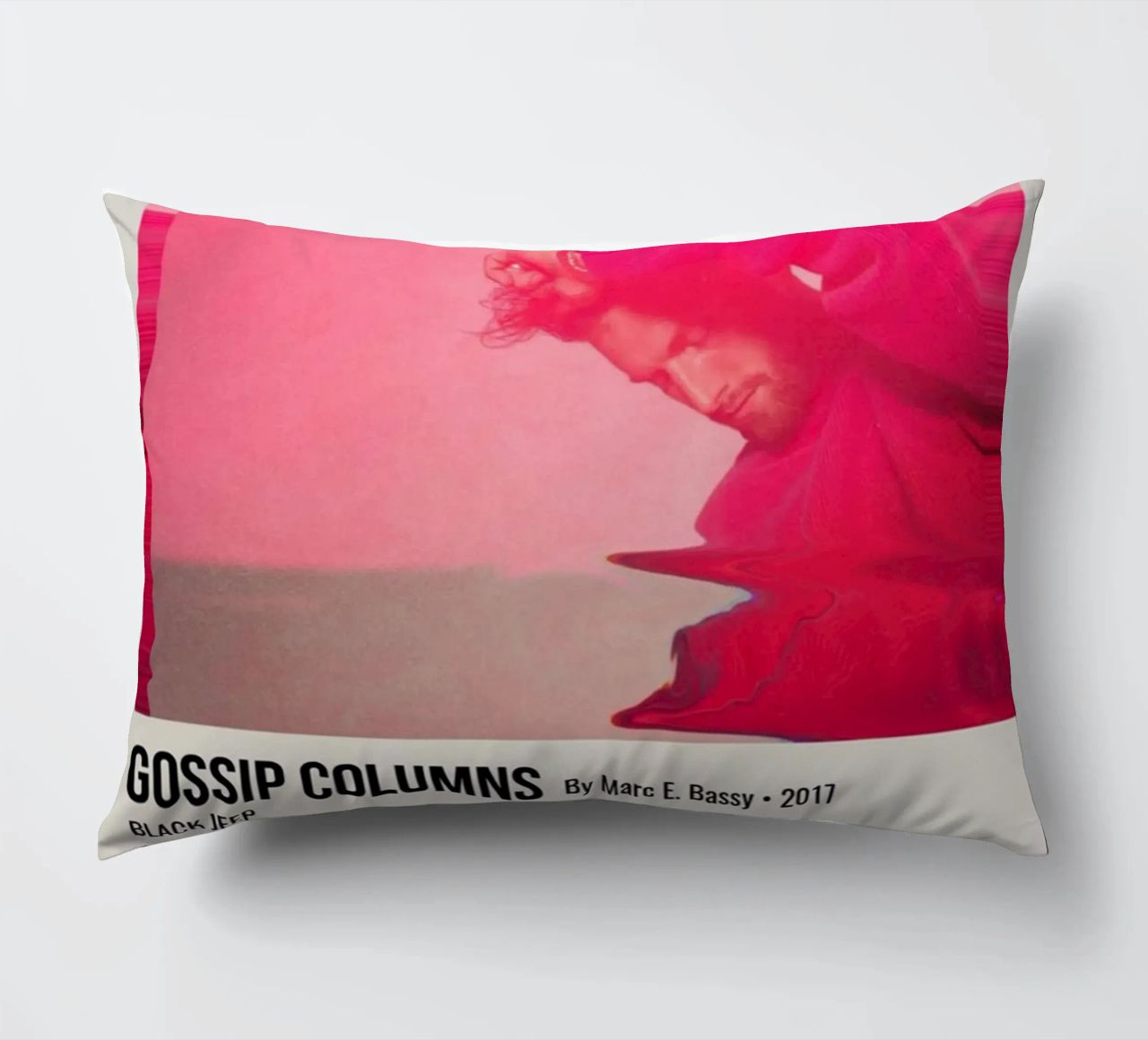 GOSSIP COLUMNS By Marc E. Bassy - 2017 cuscino da SoundStudio