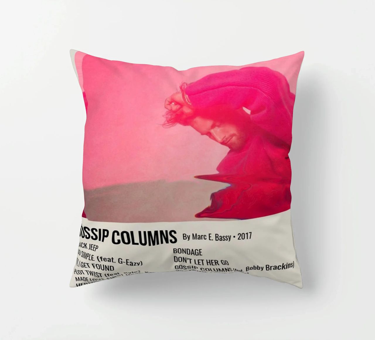 GOSSIP COLUMNS By Marc E. Bassy - 2017 cuscino da SoundStudio