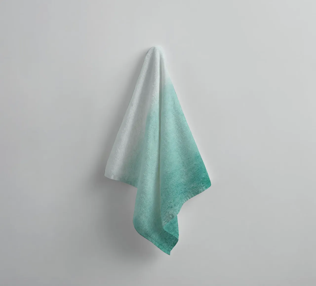 Fading Aqua asciugamano da bagno da Monika Strigel