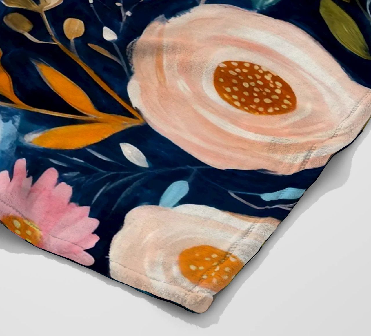 Vortice di fiori coperta in pile da Modern Muse