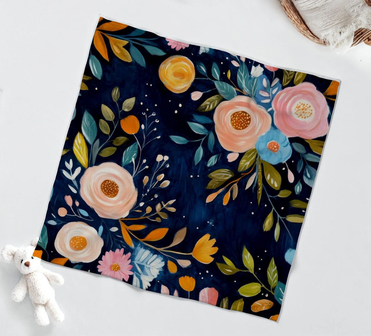 Vortice di fiori coperta in pile da Modern Muse