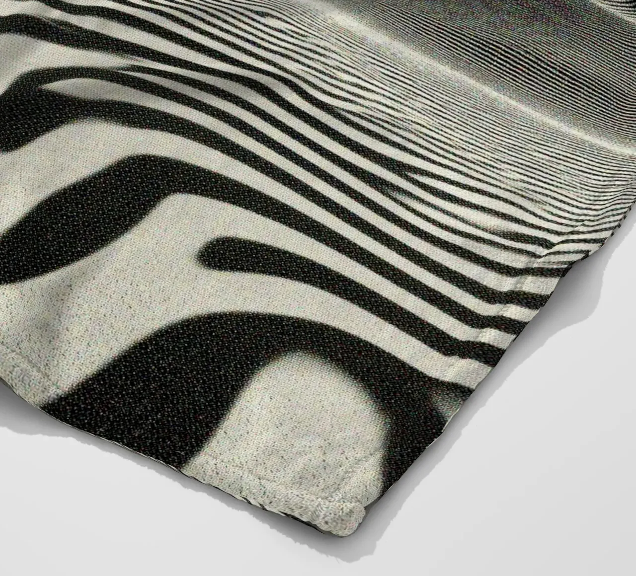 Op Art Journey fleece blanket by Taudalpoi