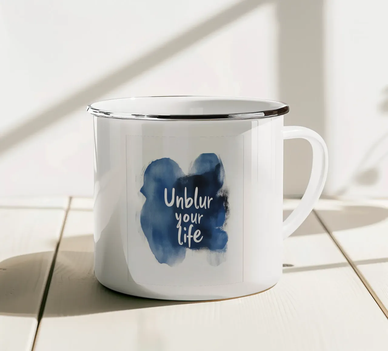 Unblur - 3 enamel mug by Art Typo Essentiel