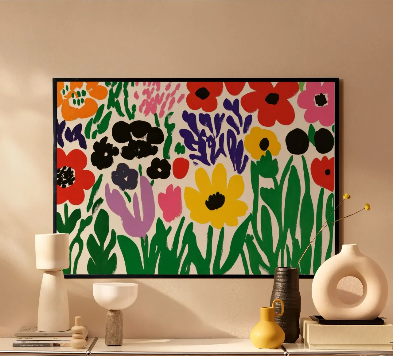 Audace giardino floreale di ispirazione matissiana dalle forme e dai colori vibranti poster con telaio in alluminio da Modern Muse