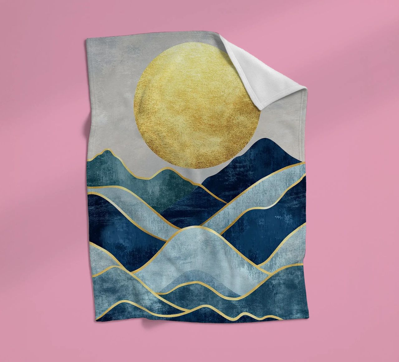 The Sun's First Touch coperta in pile da Niklas