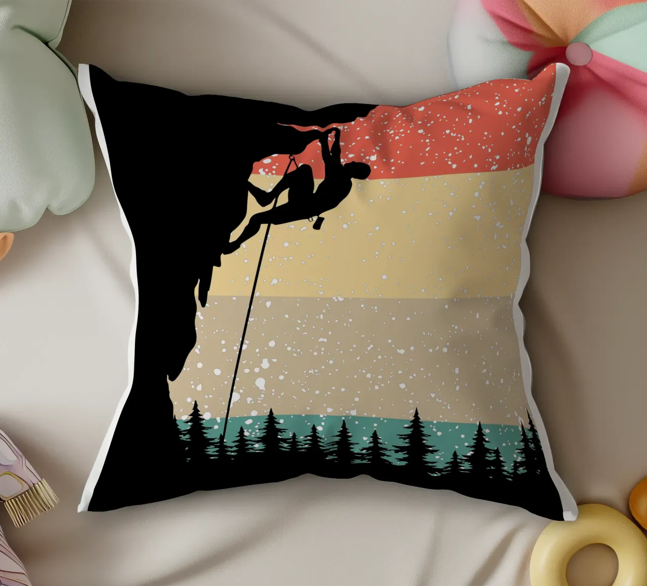 Arrampicata Retro design cuscino da vickeyroads