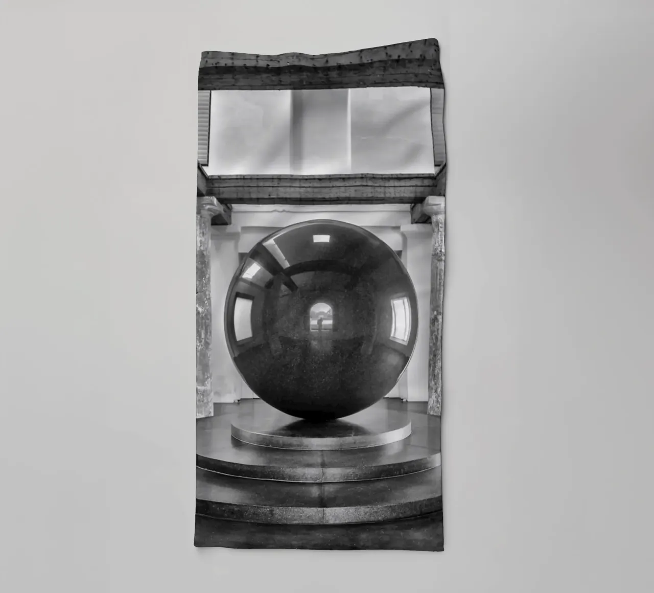 Gravity towel by Edenart