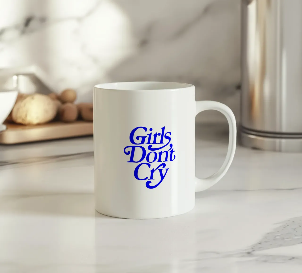 Le ragazze non piangono, citazione motivazionale tazza in ceramica da The True Type