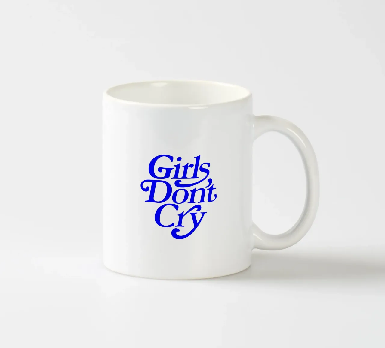 Le ragazze non piangono, citazione motivazionale tazza in ceramica da The True Type