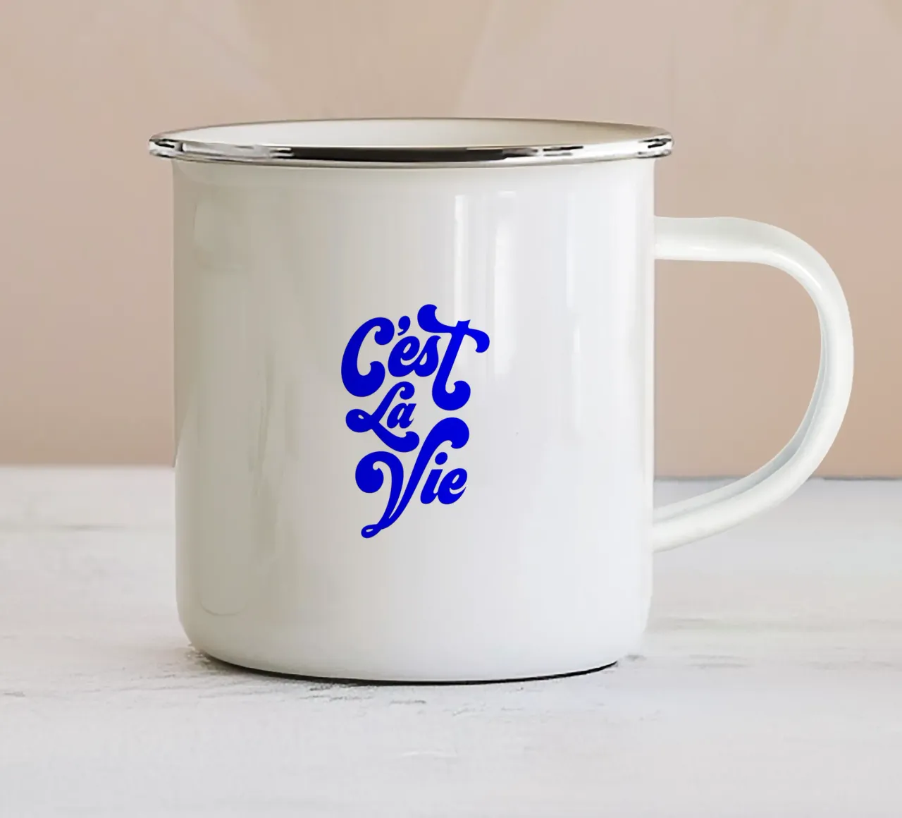 c'est la vie, citazione motivazionale francese tazza in smalto da The True Type