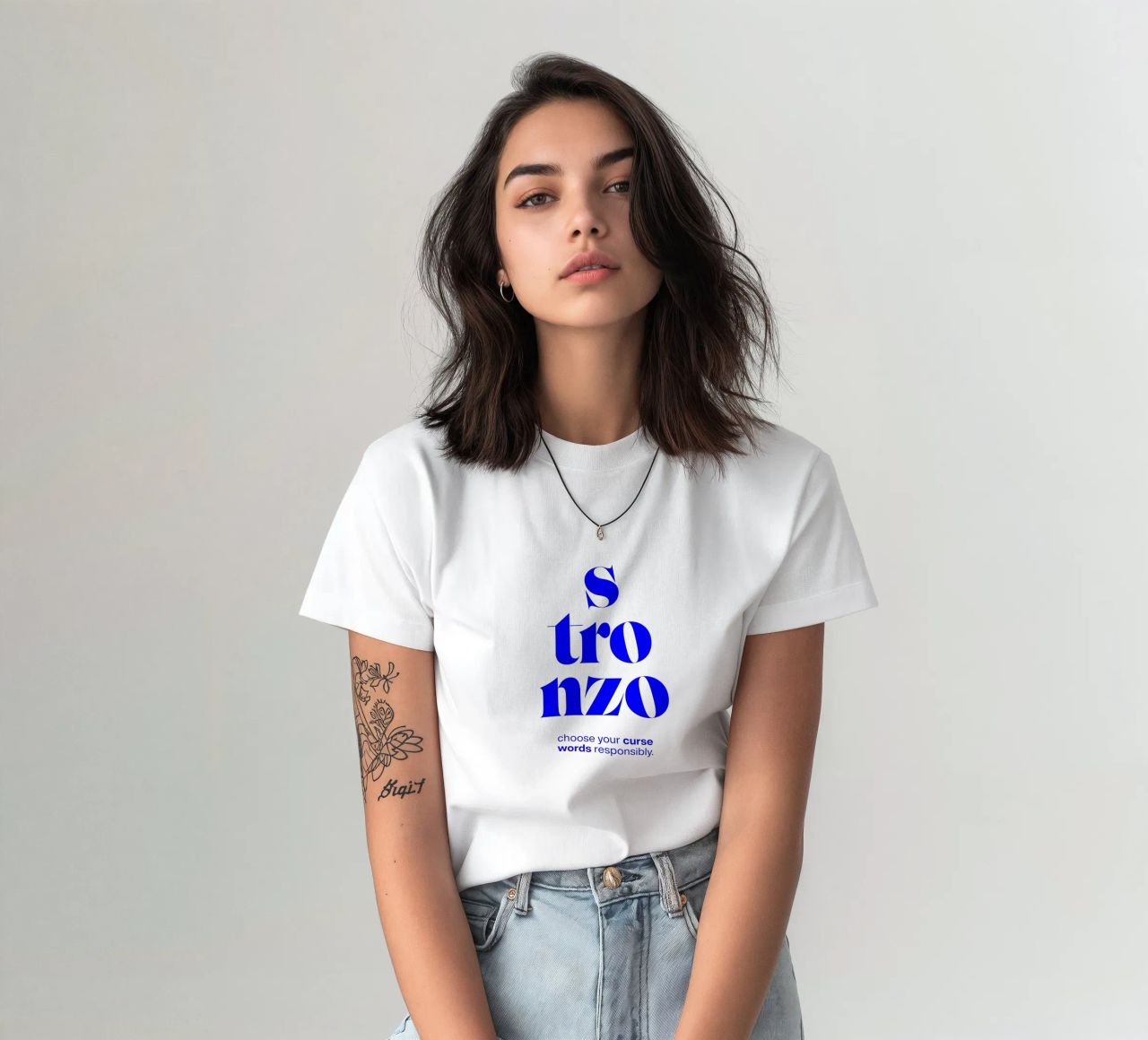 stronzo statement print: Wählen Sie Ihre Schimpfwörter verantwortungsvoll T-Shirt von The True Type