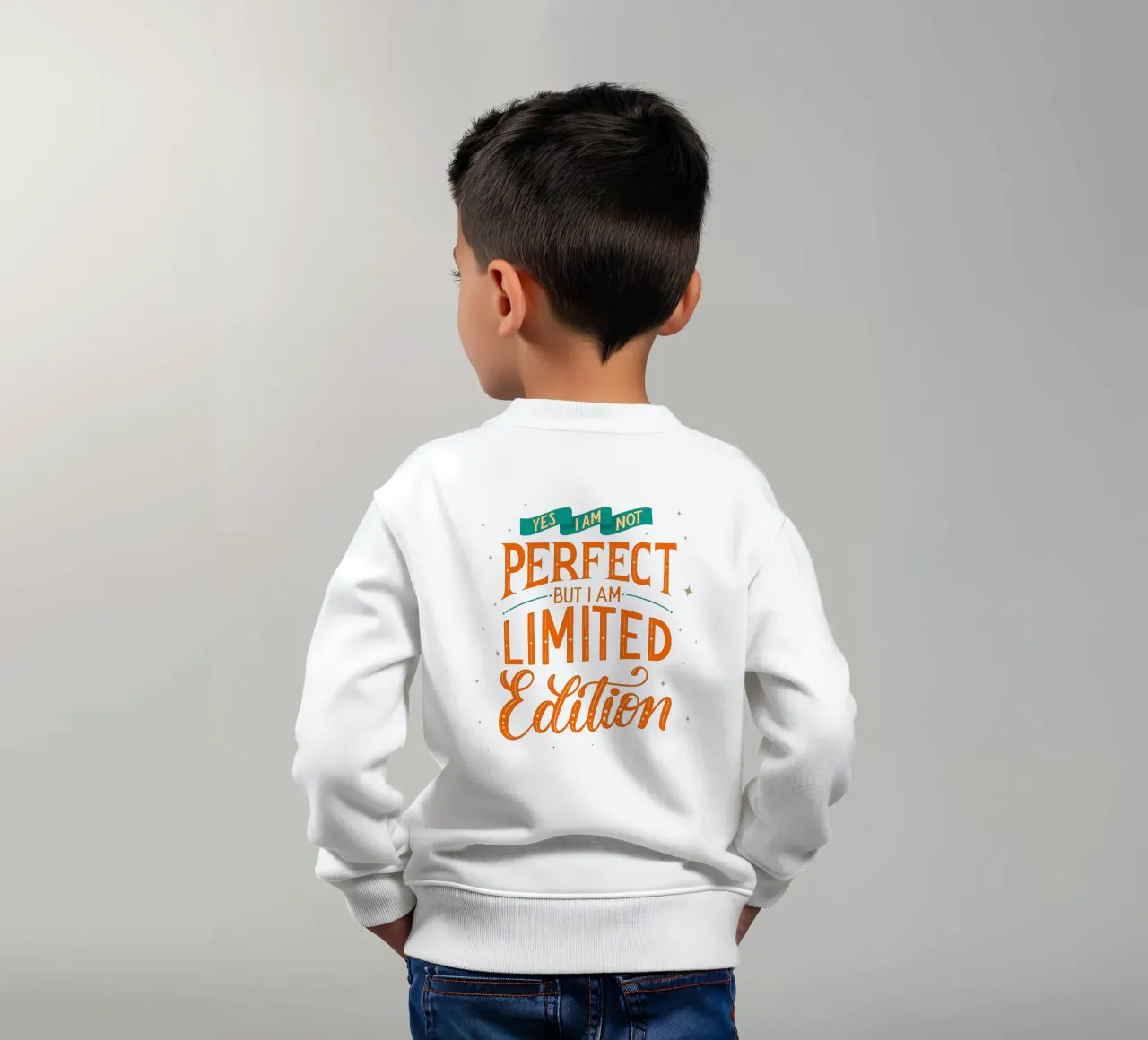 I Am Not Perfect. But I Am Limited Edition. Hand Lettering. felpa bambino da CalliLetters