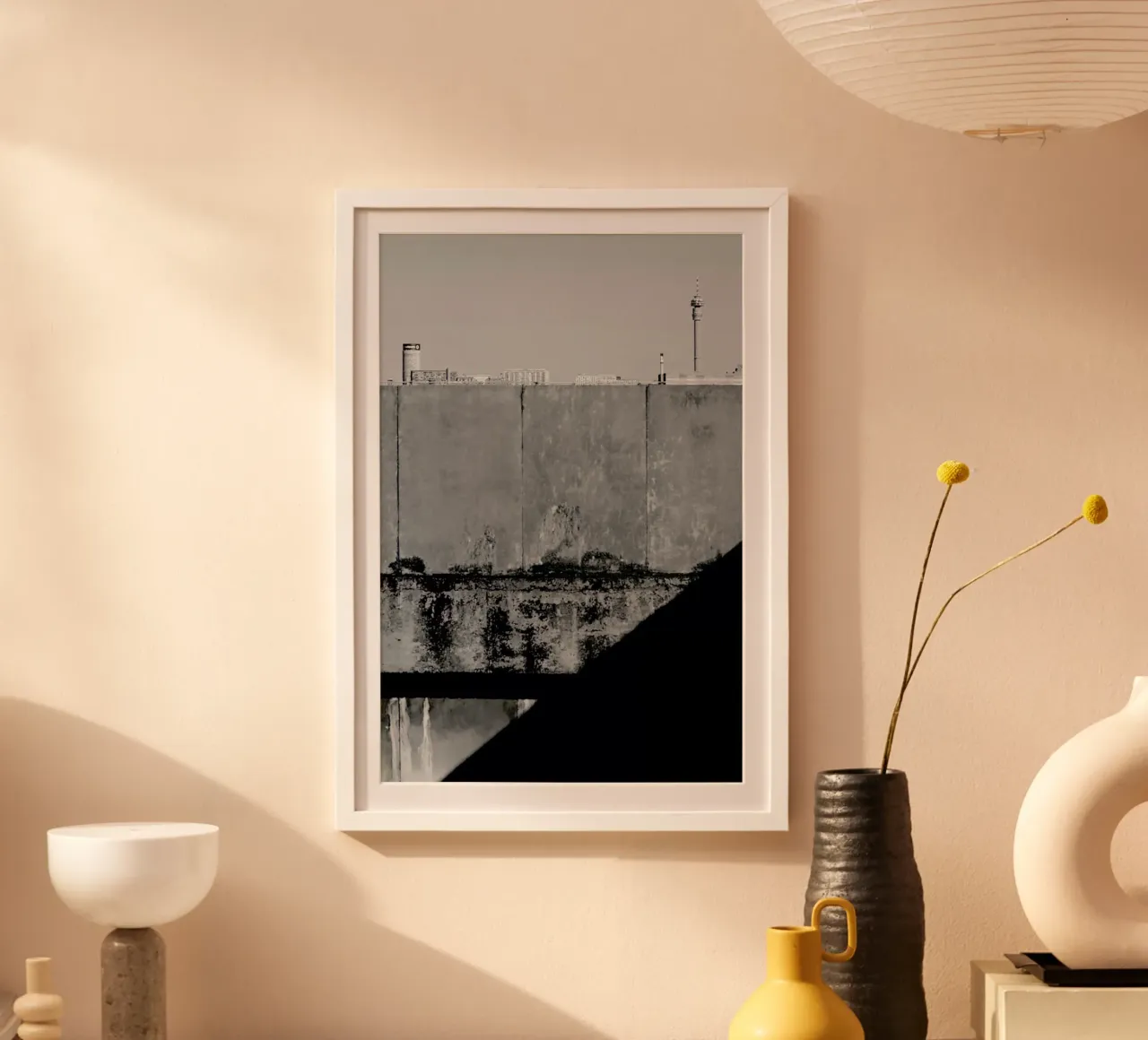 The Age Of Disbelieve poster con telaio in alluminio da Ballack Art House