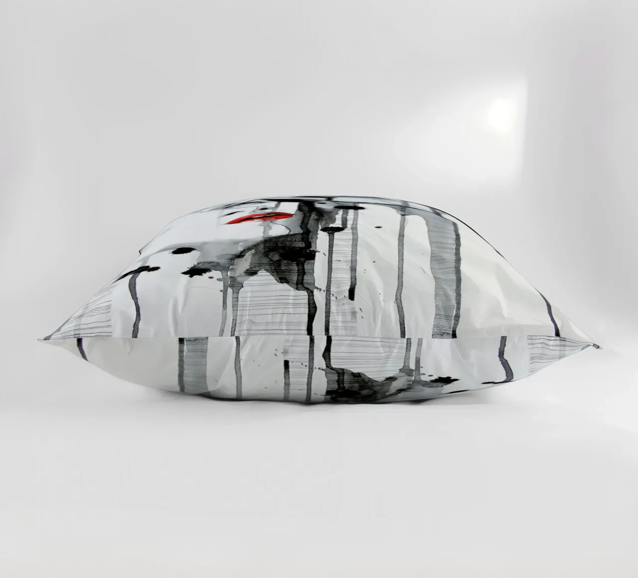 Maybe I'm Wrong cuscino da Rebekka