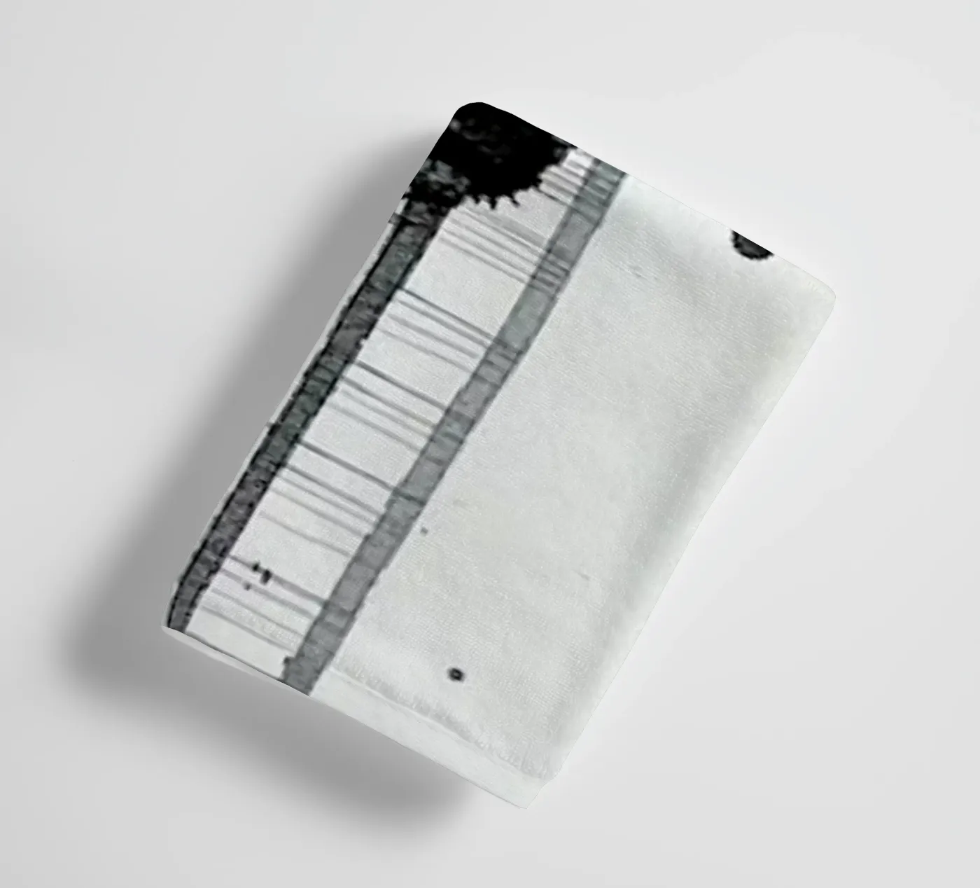 Maybe I'm Wrong badhanddoek van Rebekka