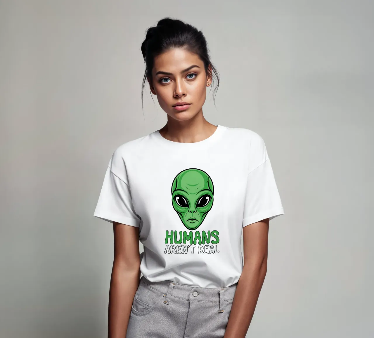 Humans Aren't Real t-shirt da edsonramosart