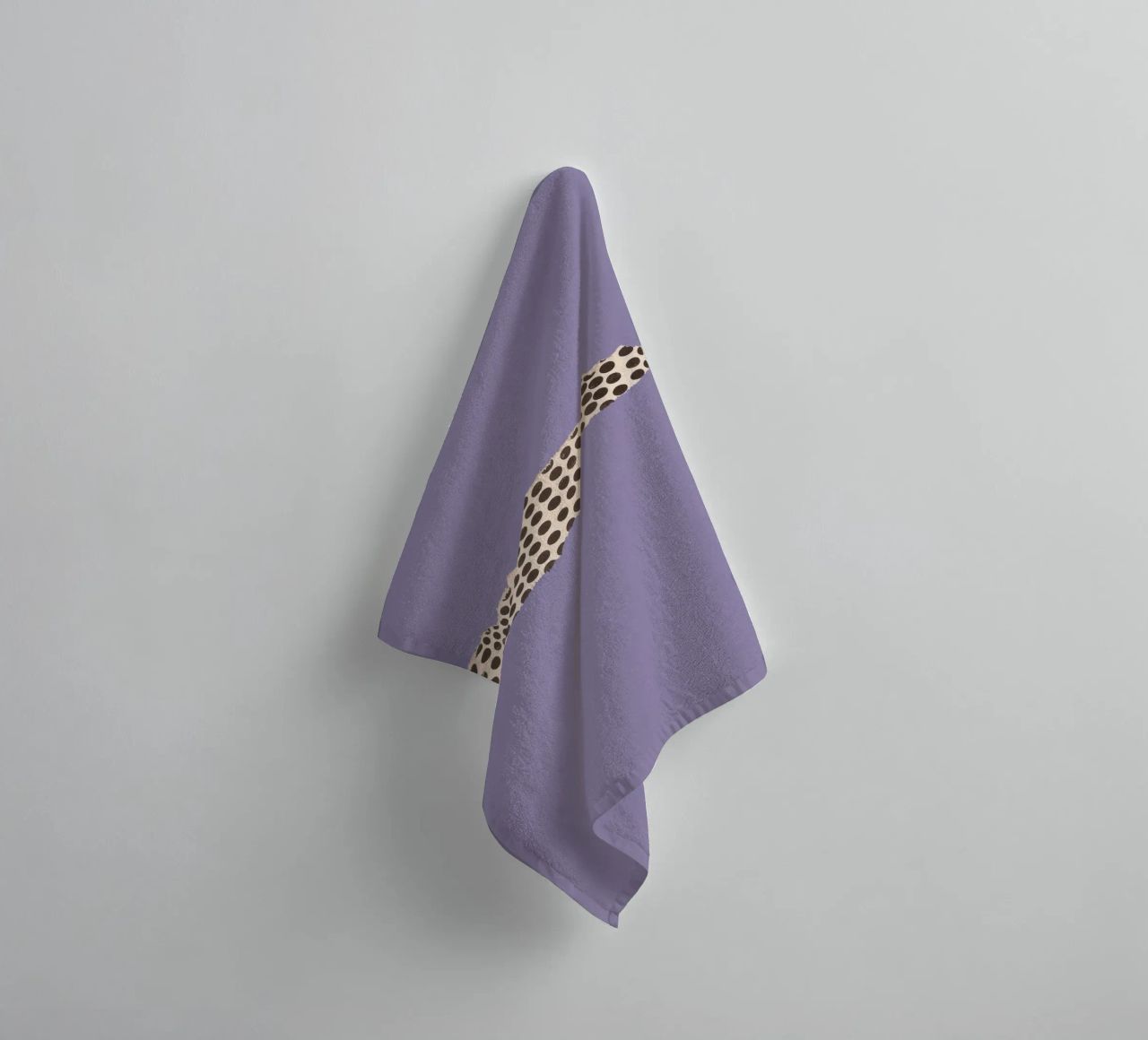 Pulverize towel by Carlos Quitério