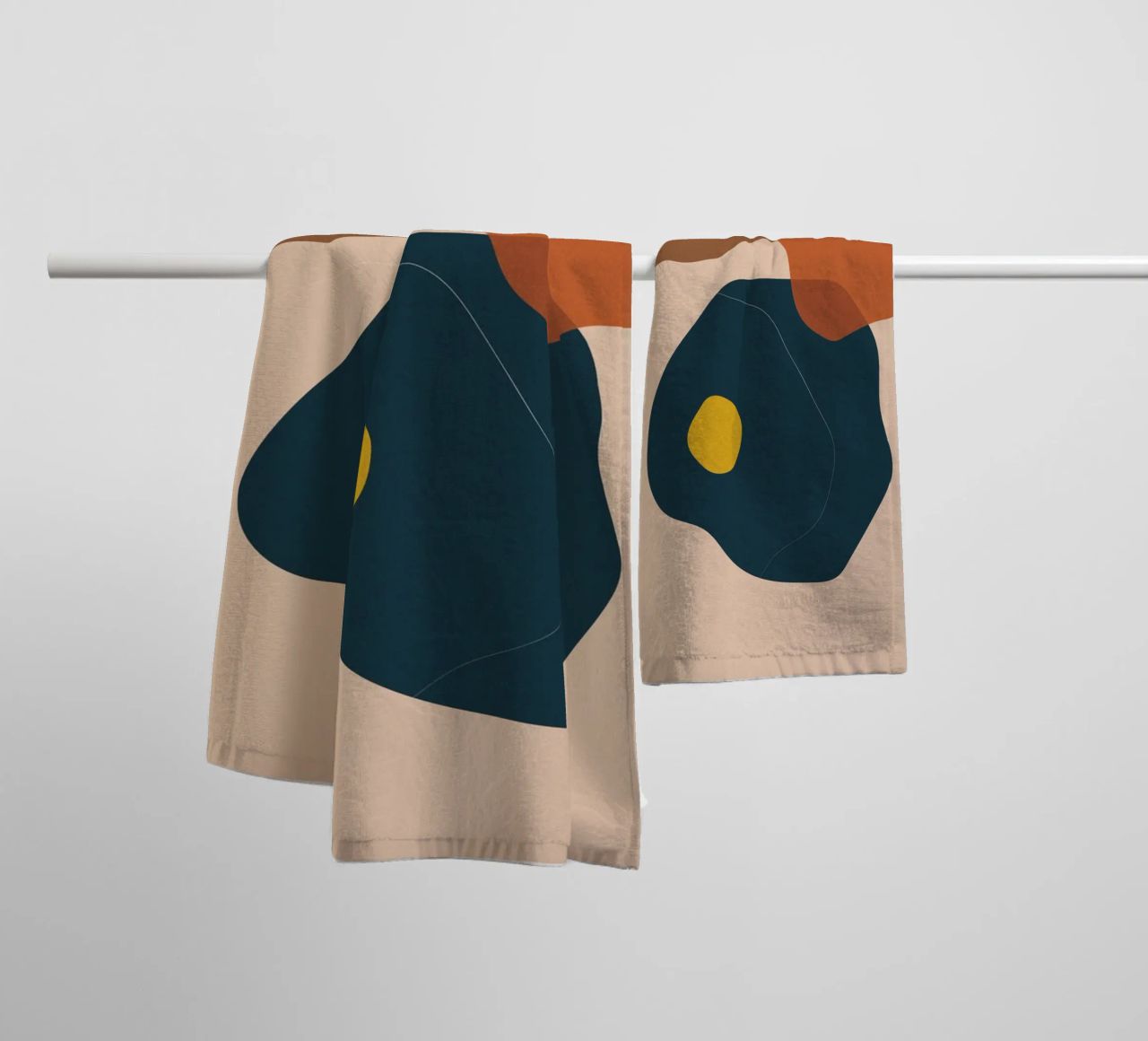 Art abstrait boho - tons terre & moderne serviette de bain de Whole©
