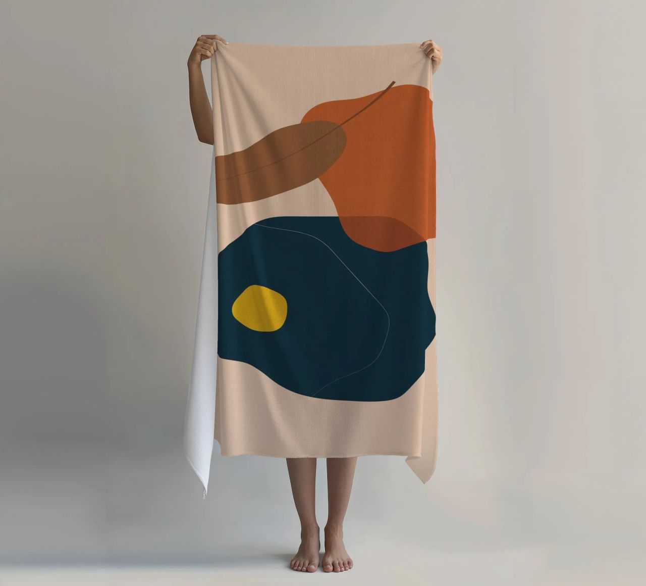 Art abstrait boho - tons terre & moderne serviette de plage de Whole©