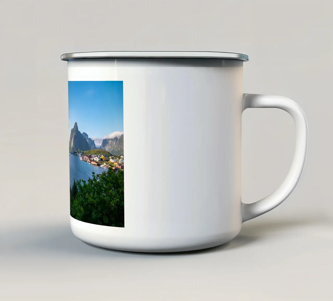 Reine in Lofoten tazza in smalto da anderm