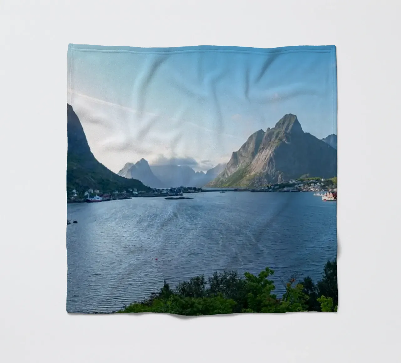 Reine in Lofoten, Norway coperta in pile da anderm