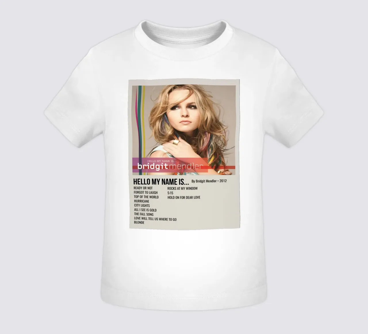 HELLO MY NAME IS... By Bridgit Mendler • 2012 camiseta de bebé de SoundStudio
