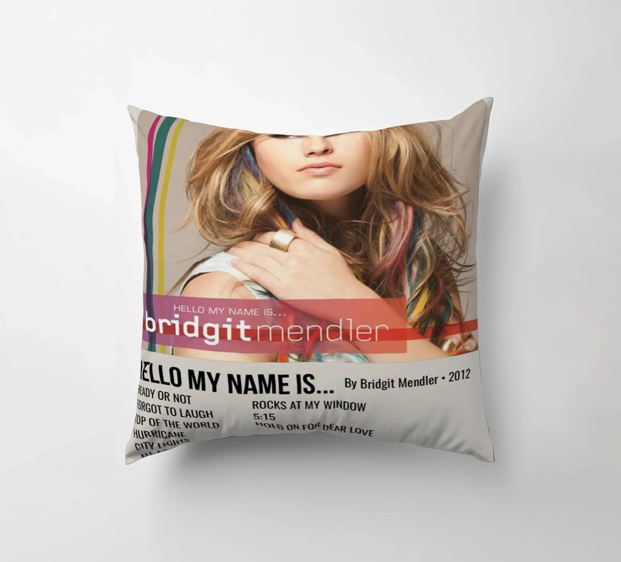 HELLO MY NAME IS... By Bridgit Mendler • 2012 cuscino da SoundStudio