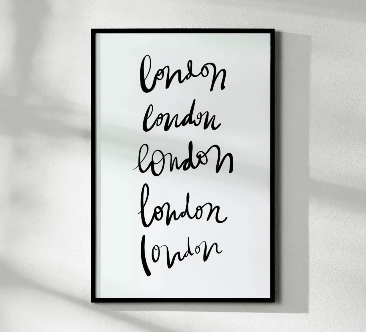 London poster con telaio in legno da Kristen Polsinelli
