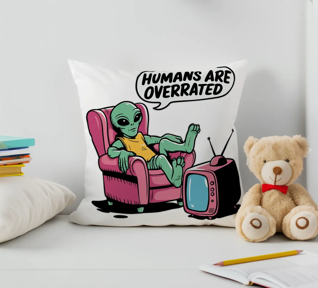 Humans are overrated cuscino da edsonramosart
