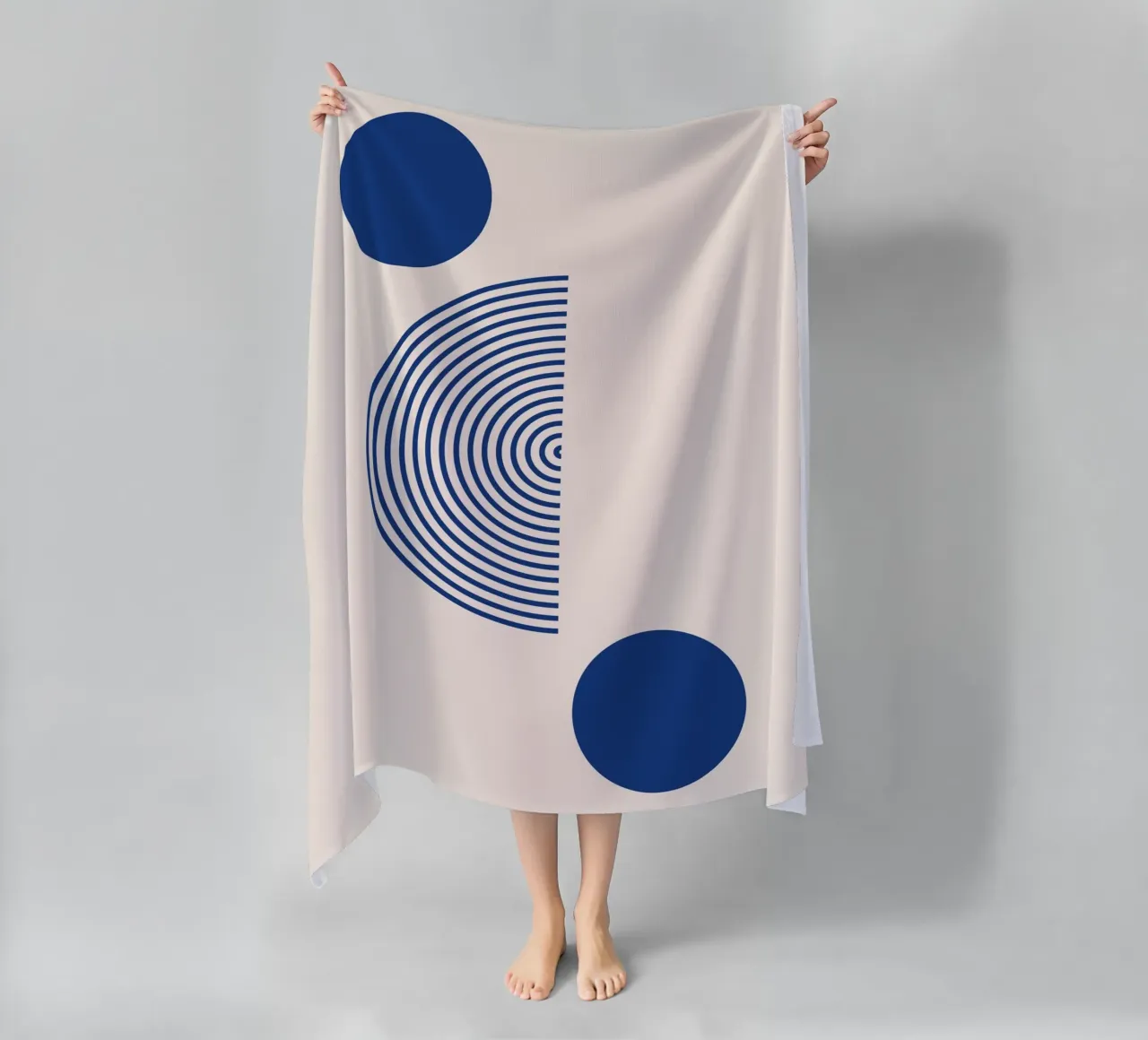 Armonia geometrica - design blu e bianco telo mare da Whole©
