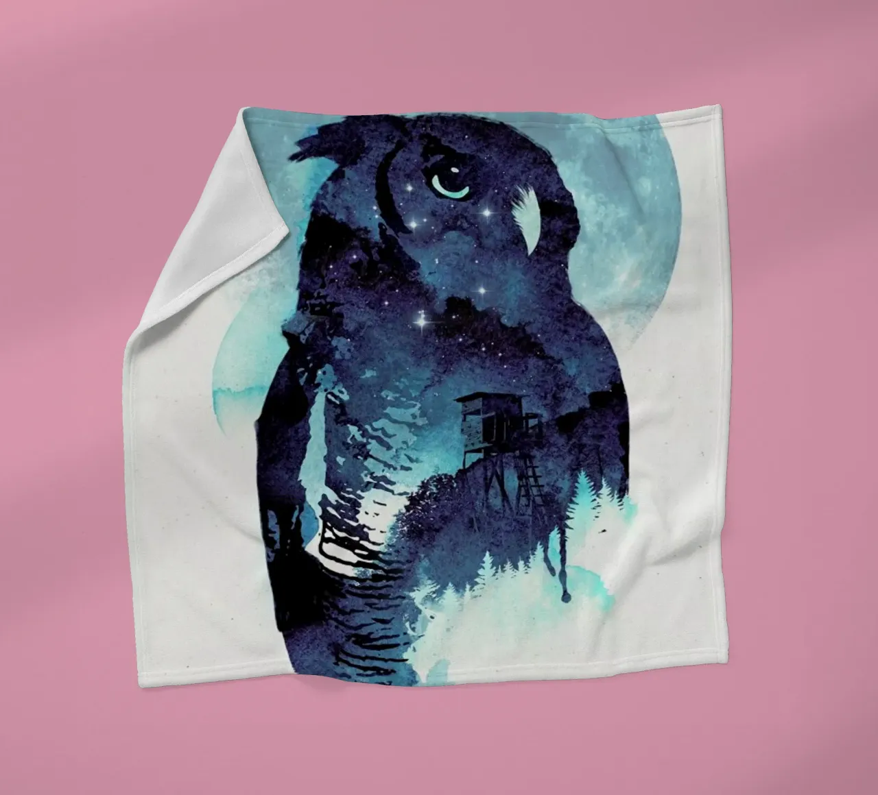 Midnight owl fleece blanket by Róbert Farkas